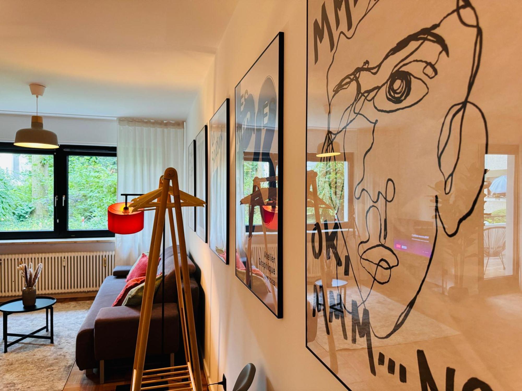 Klassen - Design - Balkon - Netflix - Naehe Messe * Essen