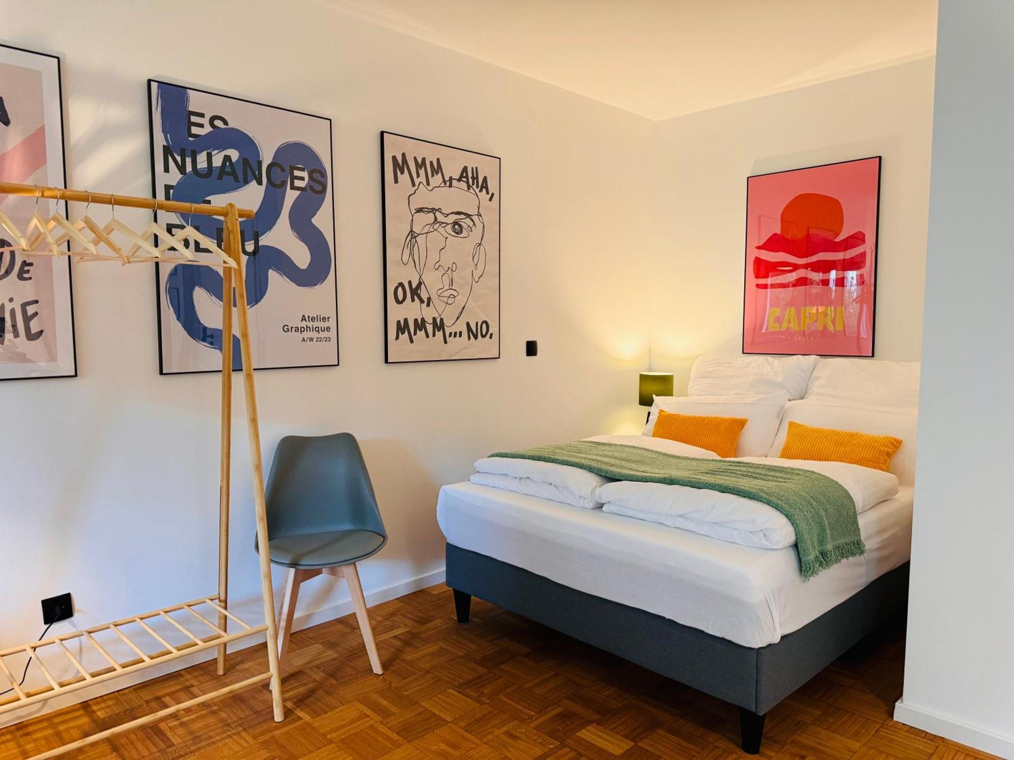 Klassen - Design - Balkon - Netflix - Naehe Messe Apartment