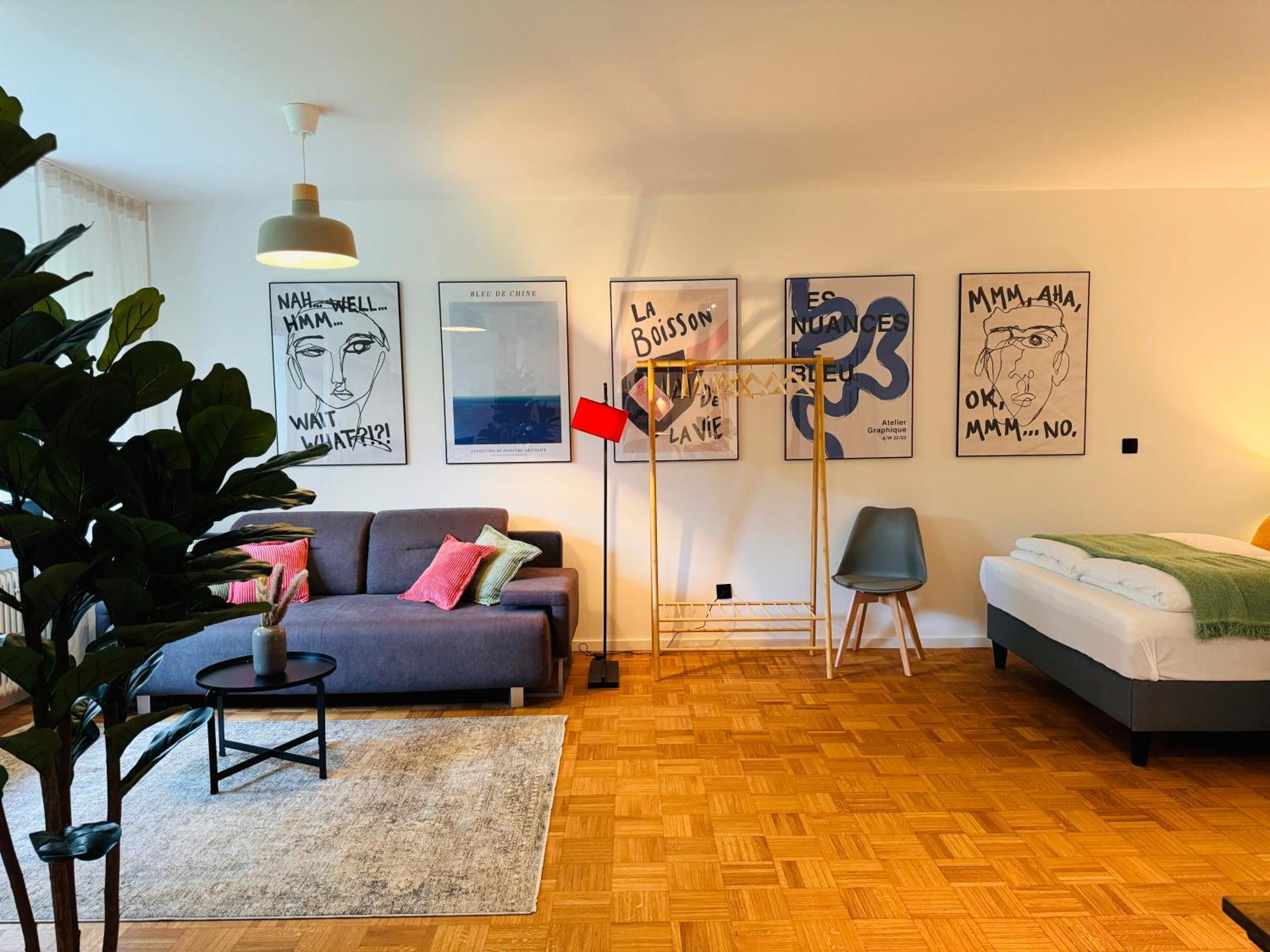 Klassen - Design - Balkon - Netflix - Naehe Messe Apartment